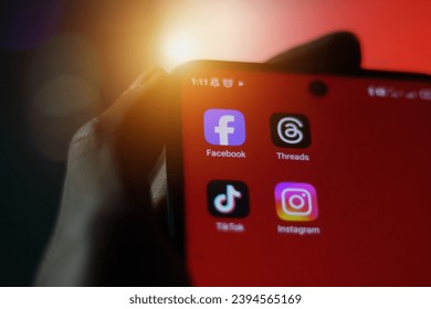 X账号冻结申诉中的情绪化表达为何适得其反