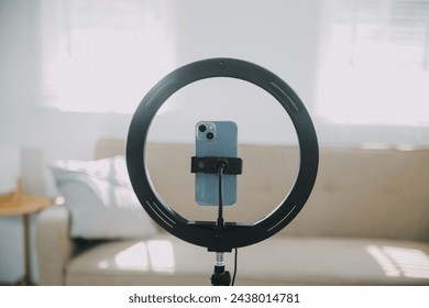 Instagram运营入门：如何写出一个让人想点击主页链接的“简介”？-社煤资源网